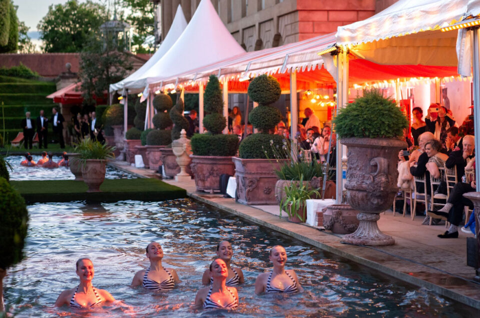 Aquabatix synchronised swimmers dive into Heveningham Concours 2025