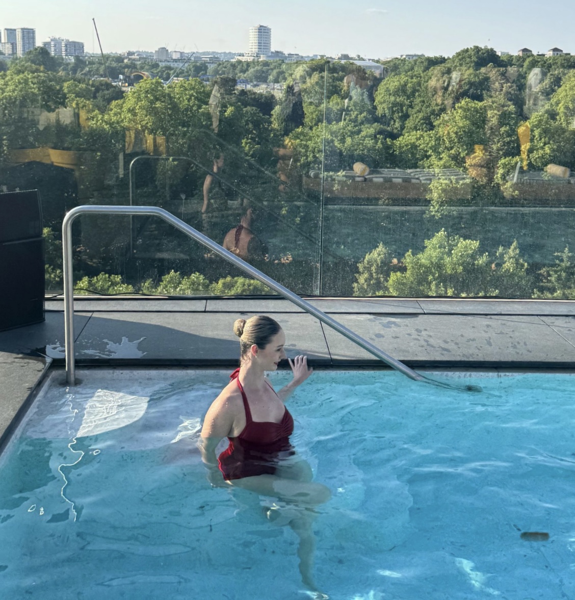 An Aquabatix synchronised swimmer in front of Hyde Park